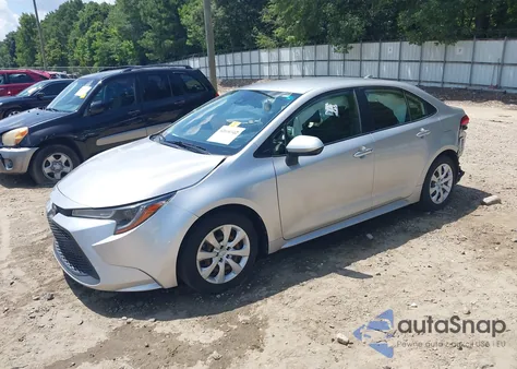 2021 Toyota Corolla Le z USA, uszkodzony, nr VIN JTDEPMAE5MJ141794